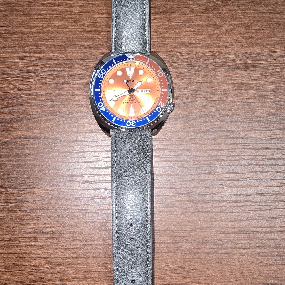  Seiko Prospex "Turtle" automatic diver's 200m watch + 2 Swatch Watches w/ case